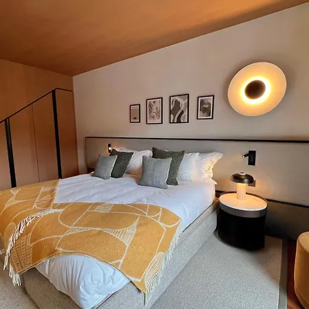 Elan Apartment *